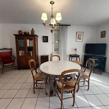 Apartment La Cerisaie - Tres Spacieux Et Confortable Pour Ce Bel ! Mae-2441